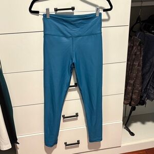 ZYIA Active Blue Metallic Light n Tight 7/8 24" Leggings 6-8